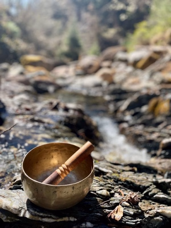Zvočna skleda za zvočne masaže in terapije